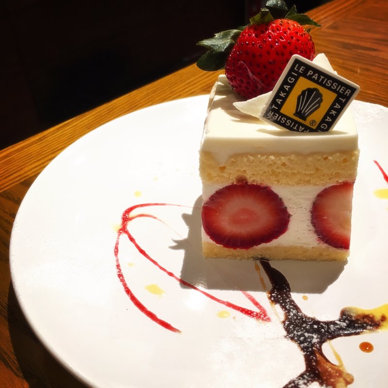 ショートショート(ル パティシエ タカギ 青山店)