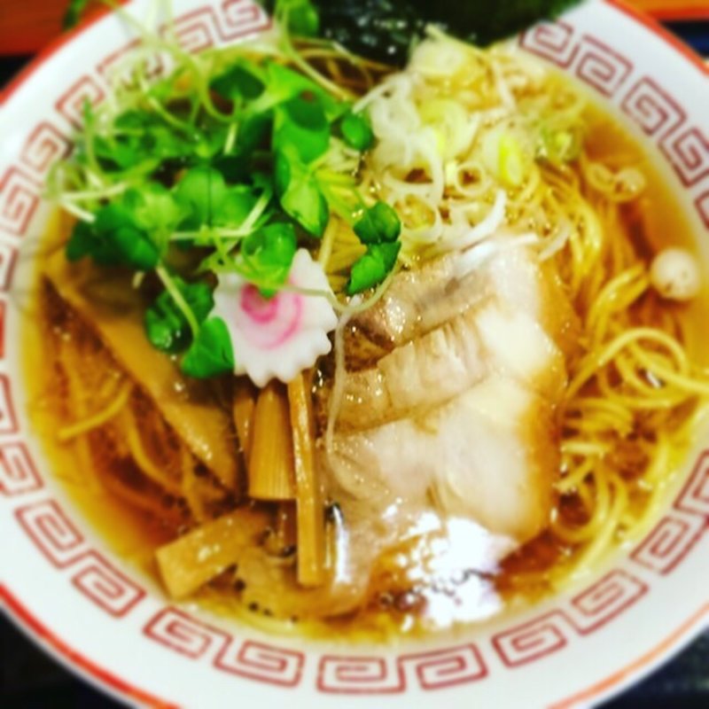 ラーメン並盛り(胡座 （あぐら）)