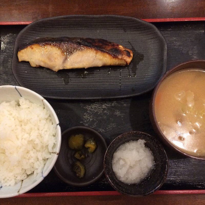ブリの西京焼き定食(魚人食堂 （ウオンチュショクドウ）)