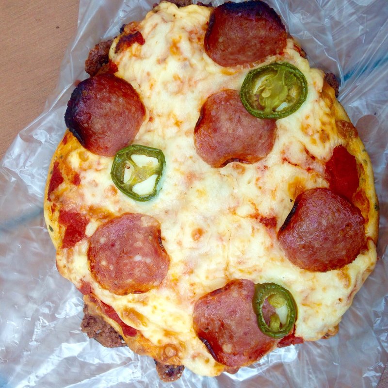 サラミハラペビザ(Meat&Bakery TAVERN （タバーン）)