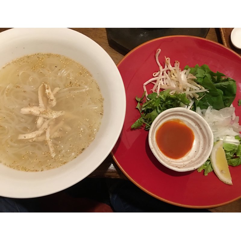 フォー(鳥と魚 )