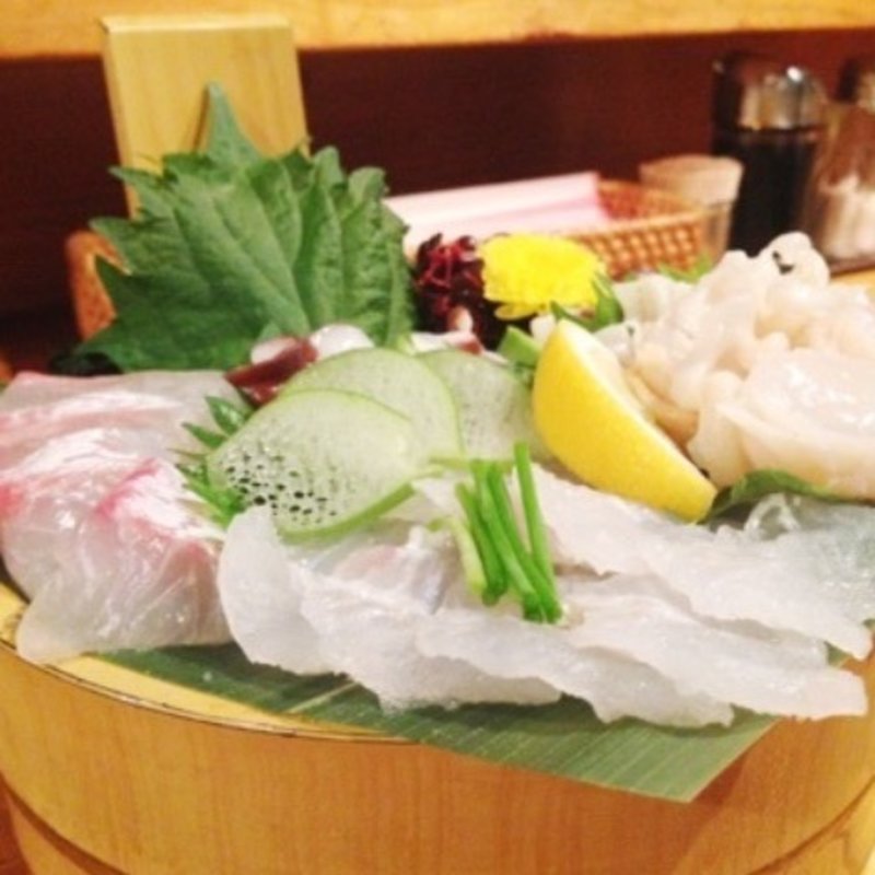 お造り盛り合わせ(丼彩酒楽 由庵)