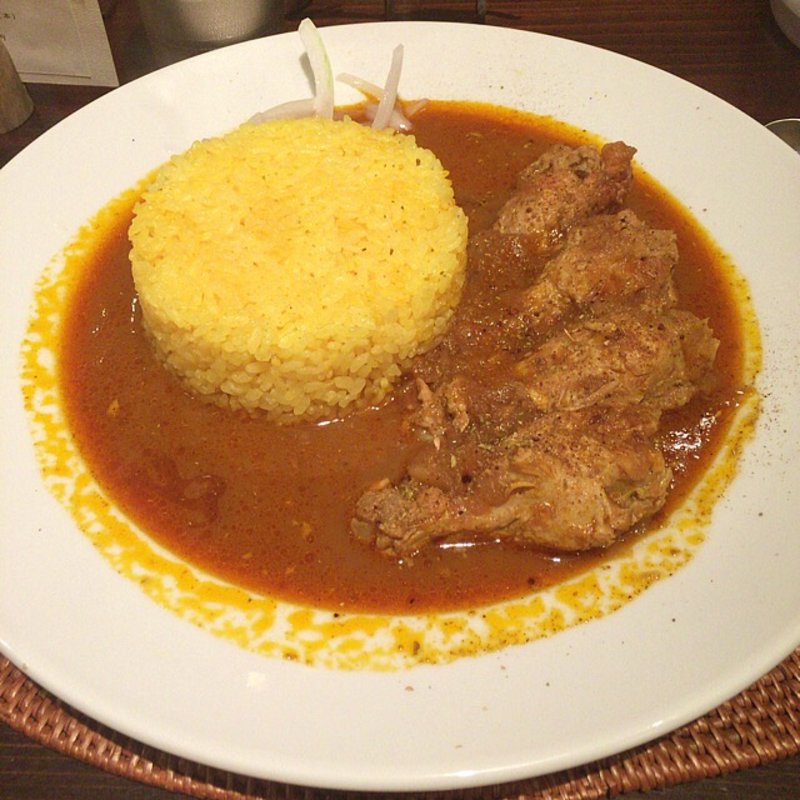 チキンカレー Wサイズ+チャイ(恵比寿 Bar Sync クラフトビール ナチョス)