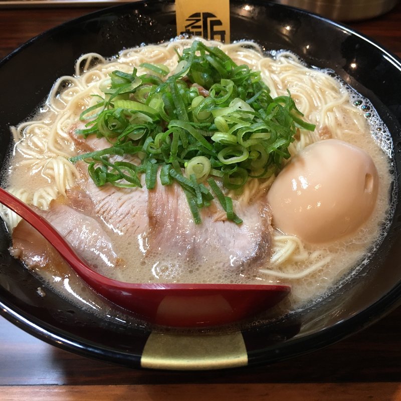 とんこつしぼり(タクミ アーティサン ヌードル アネックス （TAKUMI ARTISAN NOODLE ANNEX）)