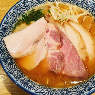 チャーシュー濃厚魚介らーめん(麺屋 一燈 （いっとう）)