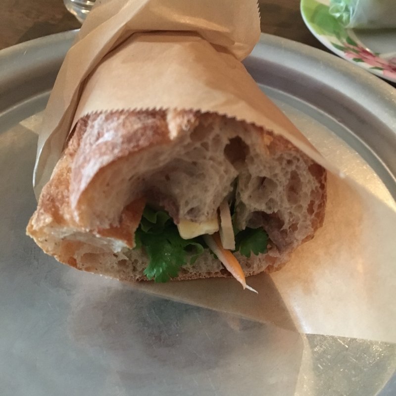 ベトナムハムとチーズのバインミー(ビンヤン （BINH DAN★9）)