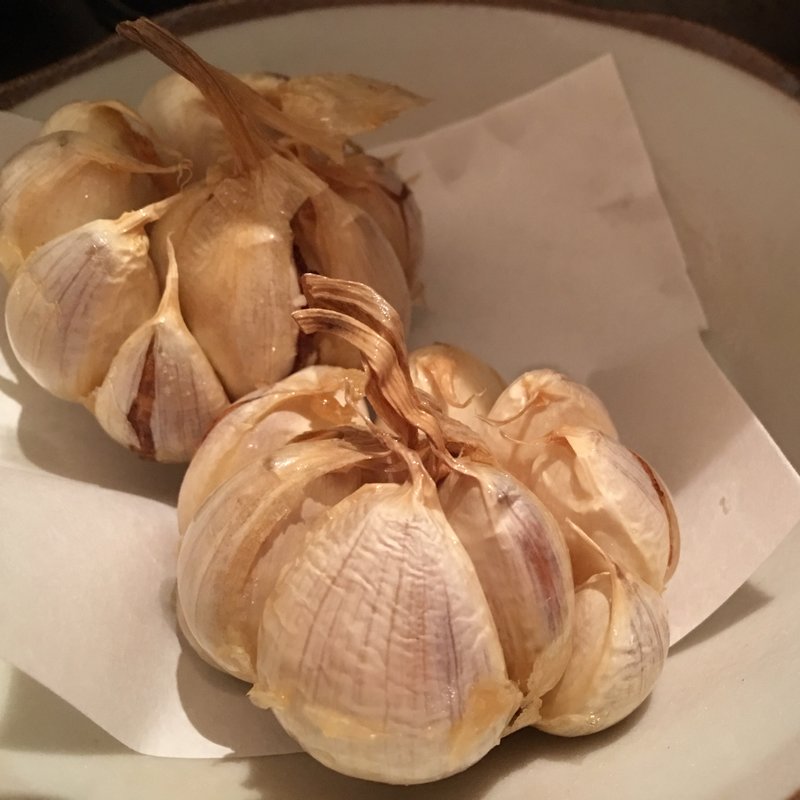 にんにく丸揚げ(今里酒場 うだ家)