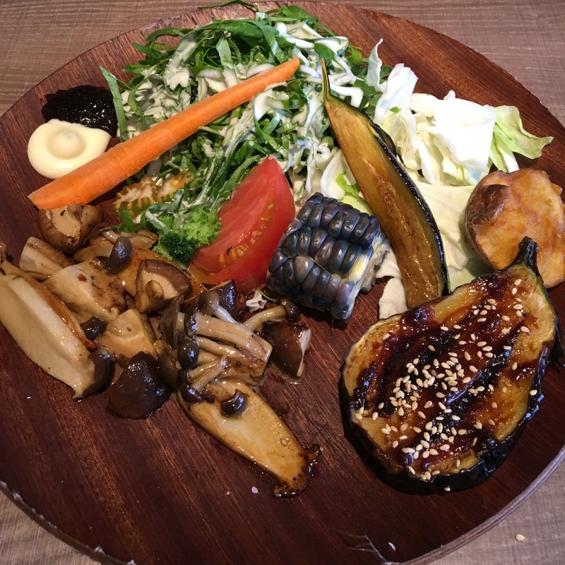 サラダプレート -本日の朝摘み野菜10種-(STAND BY FARM)