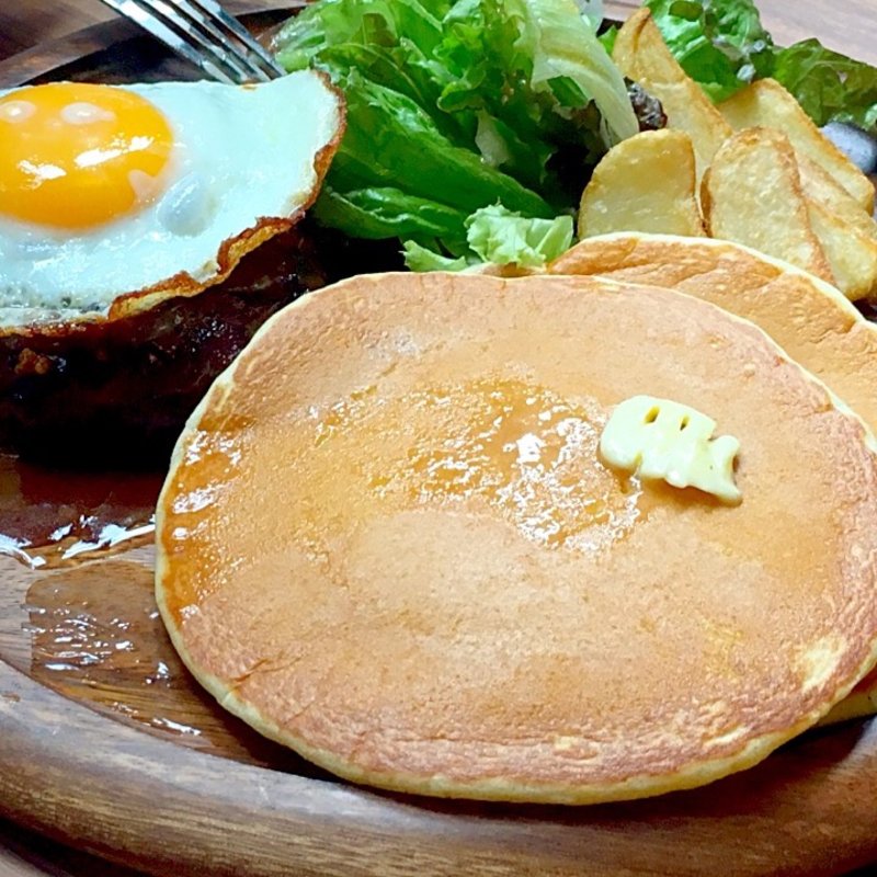 ロコモコパンケーキセット(心斎橋ガルル GaRuRu)