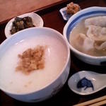 ミニ粥と水餃子のセット(岩茶房 京都店 （がんちゃぼう）)