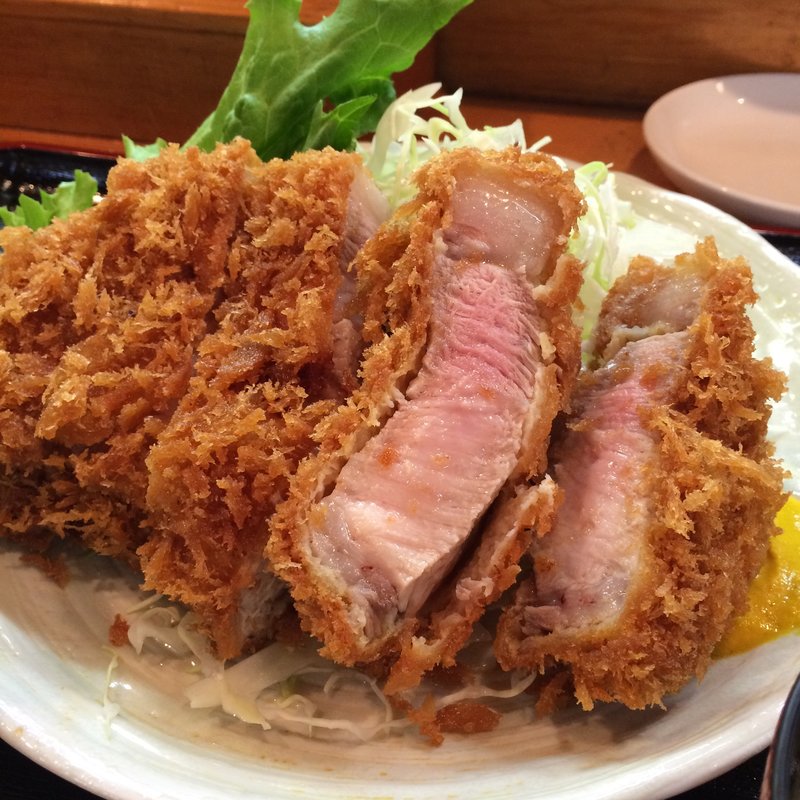 特選豚ロースかつ(萬清 （まんせい）)