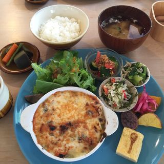 プレートランチ(ごはんやハレ)