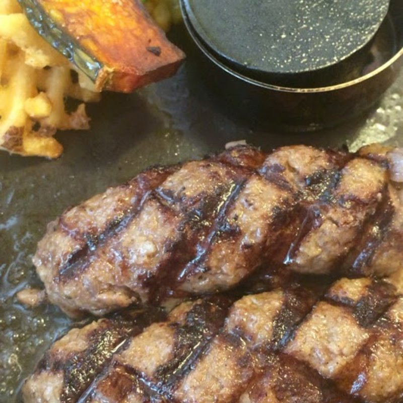 熟成和牛ハンバーグ(ダブズグリル 竹ノ塚店 )