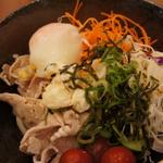 夏季限定！稲庭風 冷製サラダうどん(カフェ マ メール （ホテルプラザ神戸）)