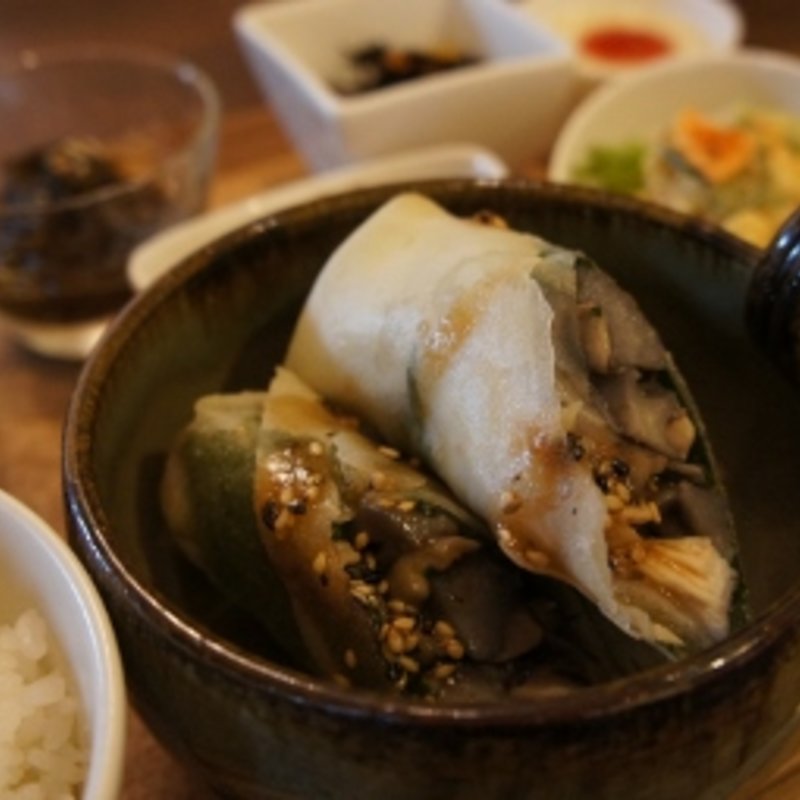 週替わりLunch（キノコとレンコンのしそ春巻き ～梅ポン酢～）(エンタス)