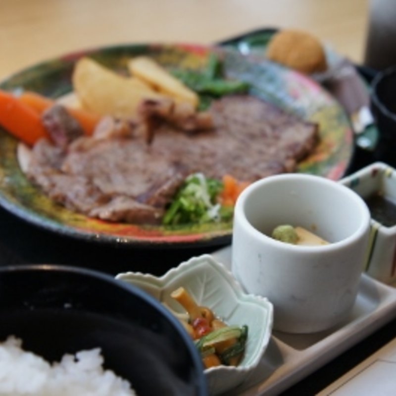 ステーキ御膳(サザエ食品)