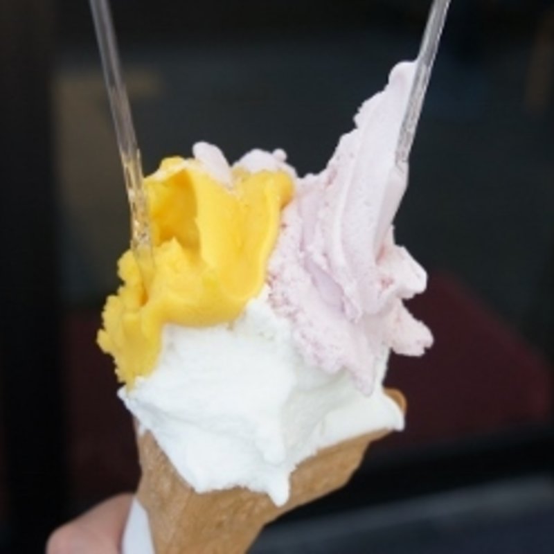 ジェラート（ミルク）・コーン(イタリアンジェラート )