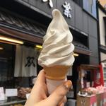 甘酒ソフトクリーム(豆腐料理 双葉 人形町 （ふたば）)