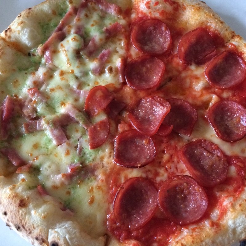 ハーフ&ハーフ(センプレ ピッツァ アトレ亀戸店)