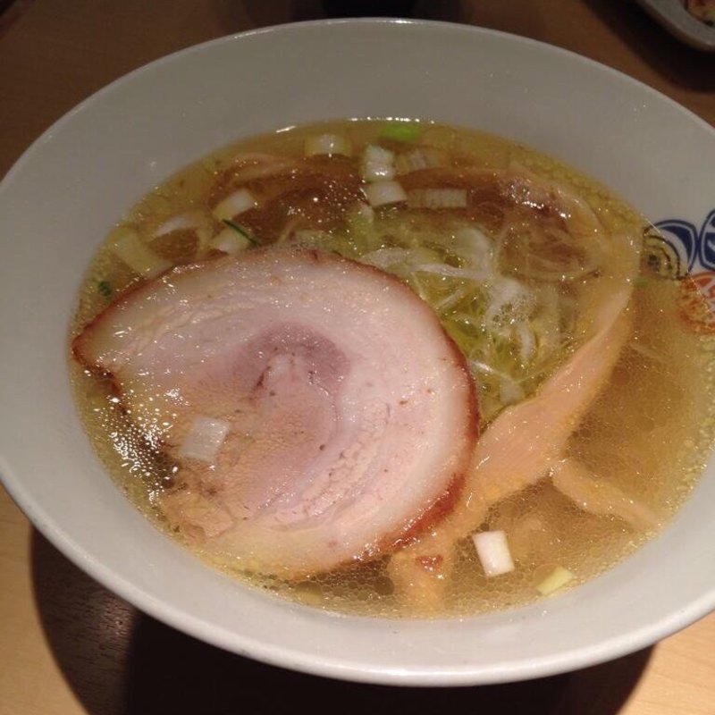 塩らーめん 琥珀(塩逸品　五代目 けいすけ 金沢フォーラス店)