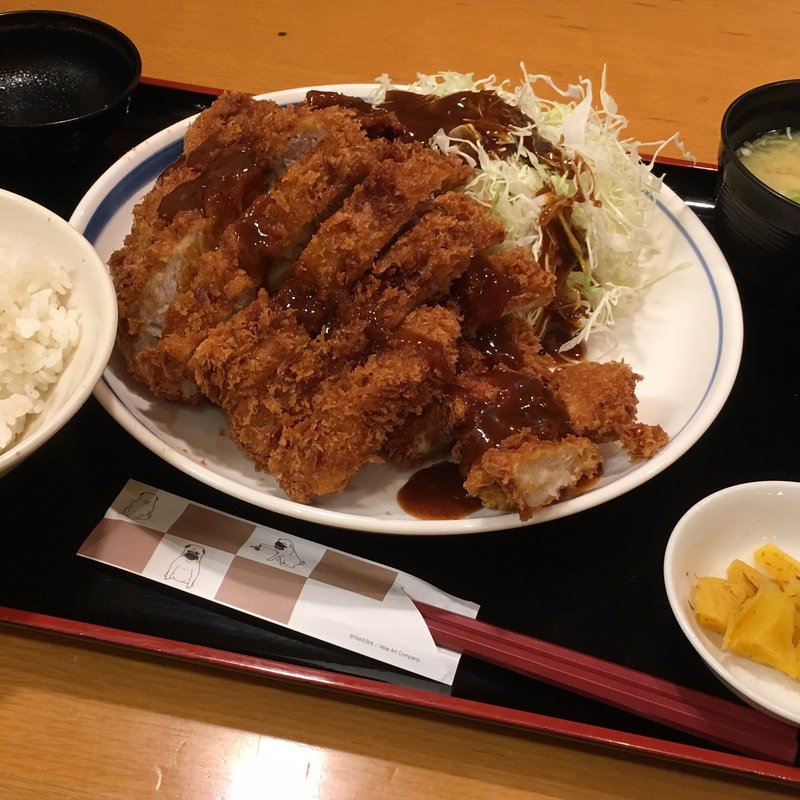 メガ盛鶏豚定食(ぎおん亭 交通センター店)