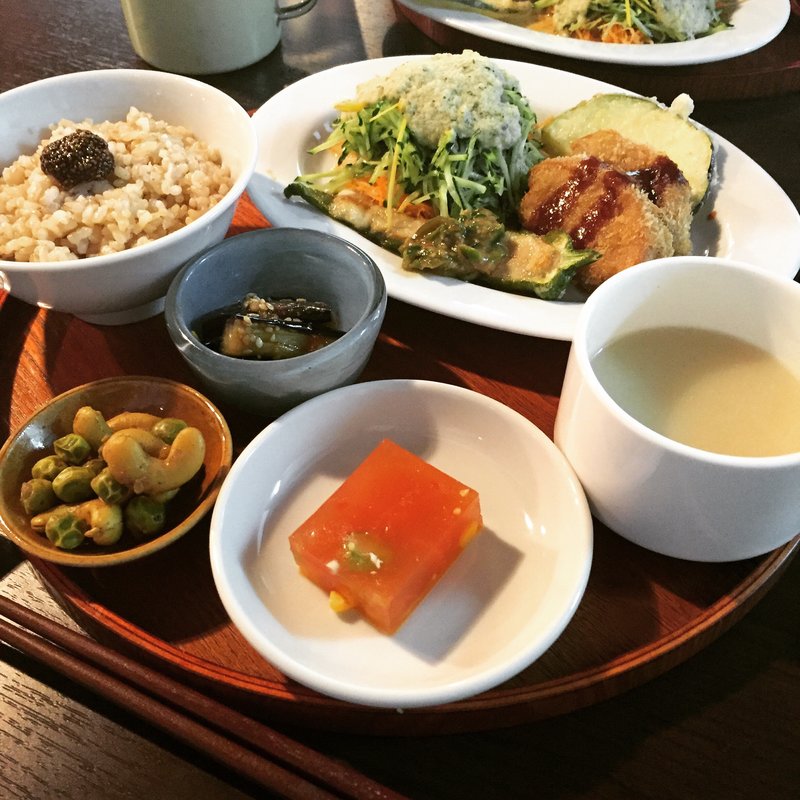 山小屋定食(食堂山小屋 （食堂とコーヒーとレコード山小屋）)