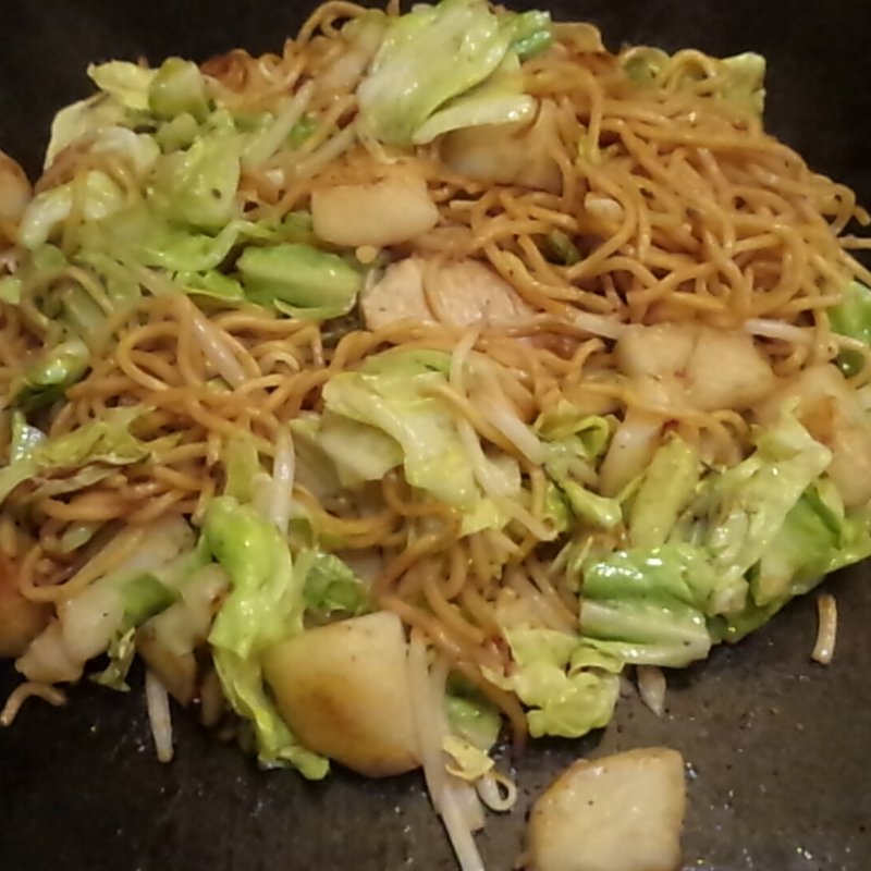 焼きそば　ポテト入り(もんた・きよみず )