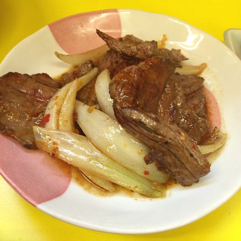 牛ハラミ辛口炒め(まこちゃん 本店)