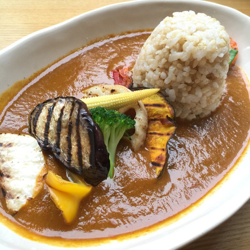 野菜たっぷりのスパイシーカレー(トレ プンティーニ)