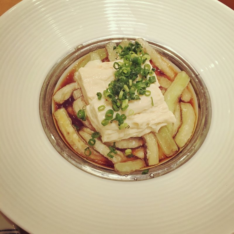 湯葉のせ豆乳蕎麦(酒彩蕎麦 初代)