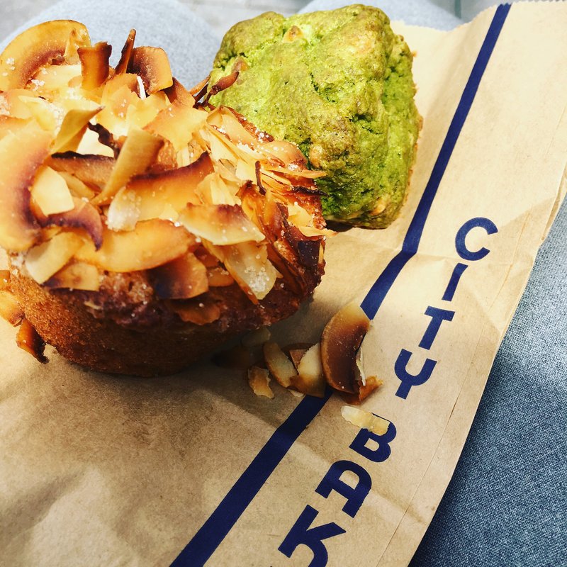 ココナッツバナナマフィン(THE CITY BAKERY アトレ品川)