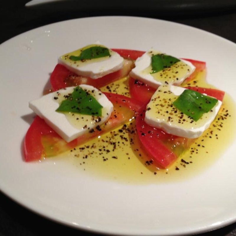 カプレーゼ(イニミニマニモ)