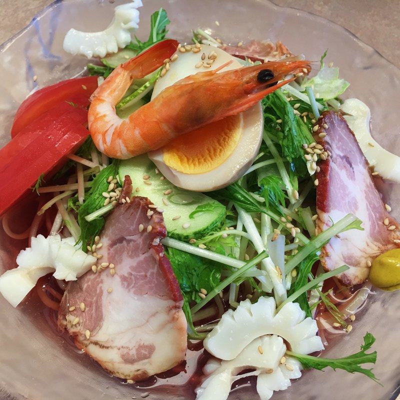 ハイビスカス冷麺(中国料理 恵莉華 )