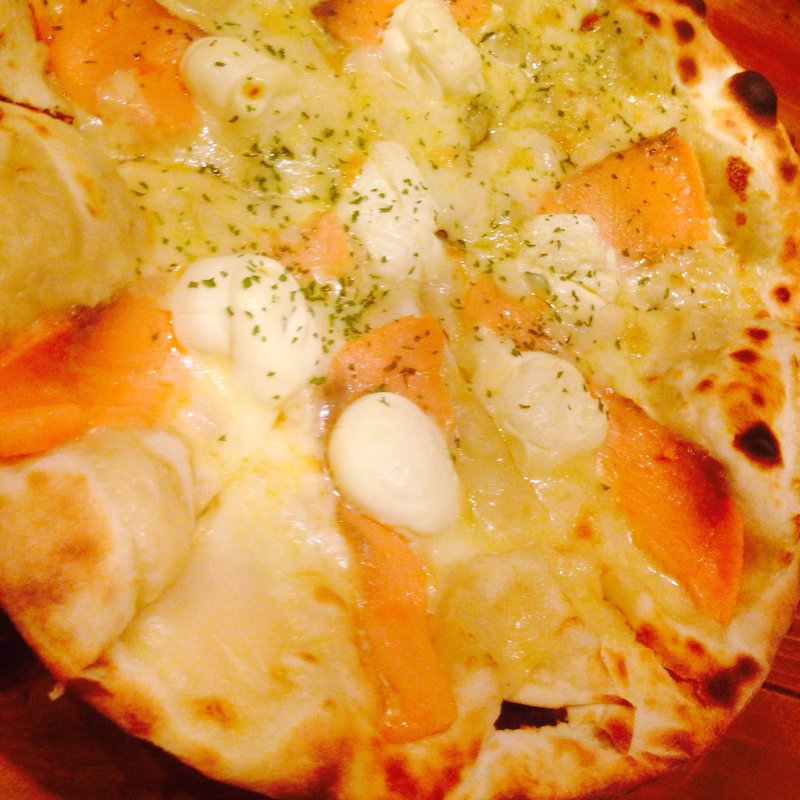◆スモークサーモンのWクリームピッツァ(CONA 飯田橋店 （コナ）)