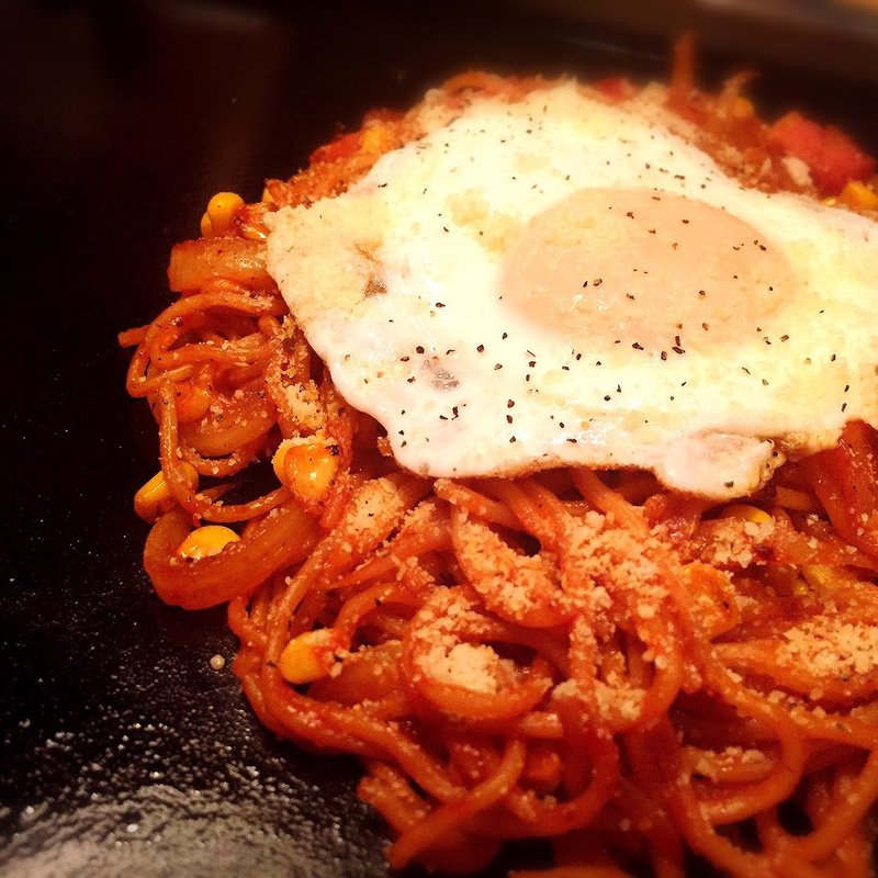 ナポリ風焼きそば(27 MCM （トゥエンティセブンエムシーエム）)