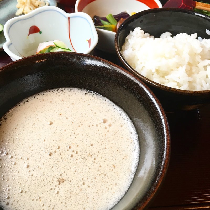 とろろめし(おもて家 （おもてや）)