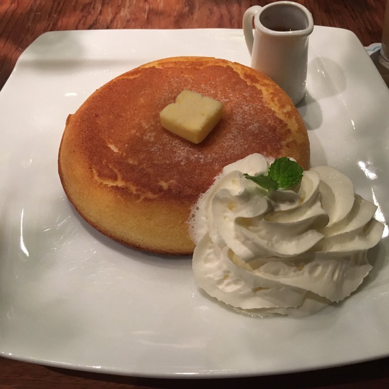 石窯焼きホットケーキ(石釜 ベイクブレッド 茶房 タムタム （石釜 bake bread 茶房 TAM TAM）)