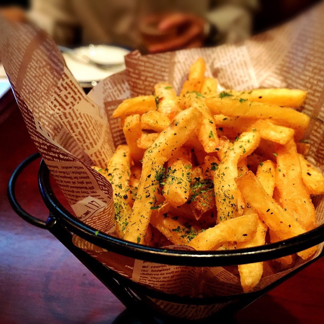 フライドポテトのトリュフオイル添え レシピ