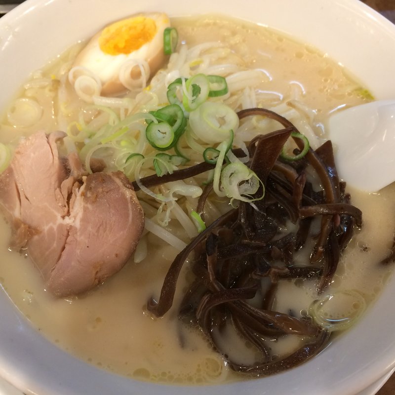 白湯ラーメン(ら〜めんや 風神)