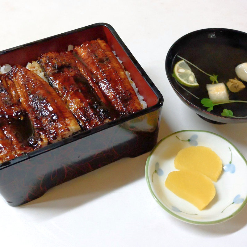 うな重(黄金食堂)