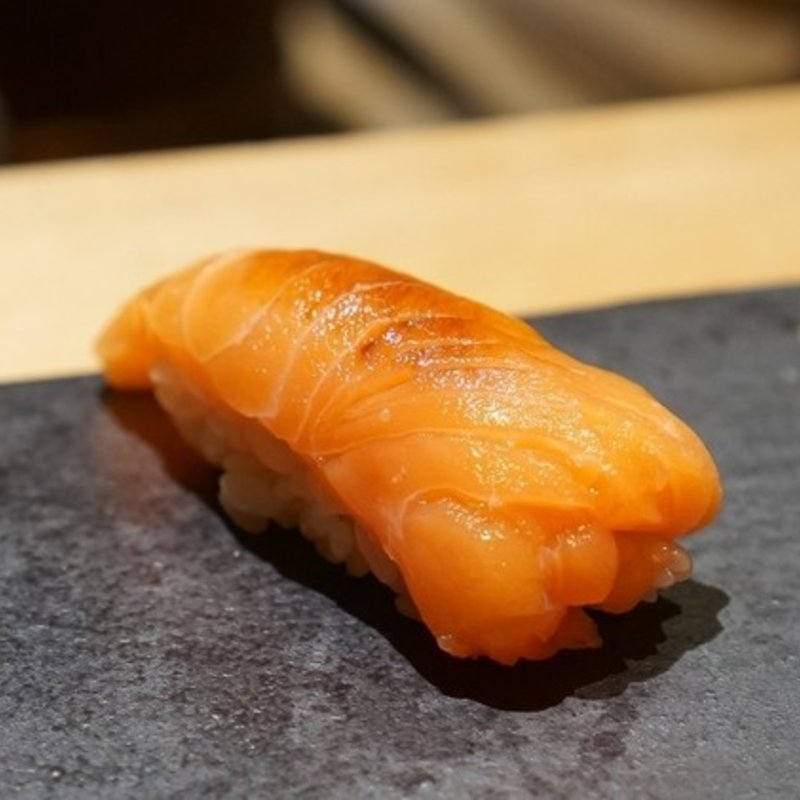 サーモンの握り(喜邑 （㐂邑）)