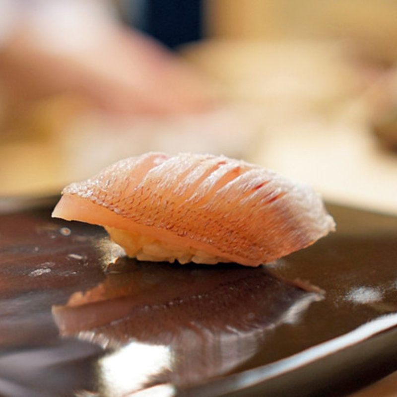 カレイの握り(日本橋 蛎殻町 すぎた)