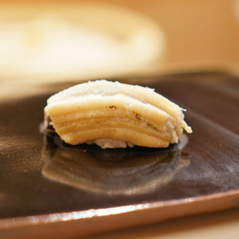 白焼きの握り(日本橋 蛎殻町 すぎた)