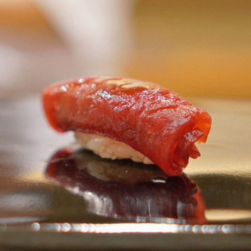 漬けマグロの握り(日本橋 蛎殻町 すぎた)