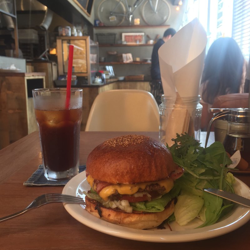 ベーコンチーズバーガー(WEST WOOD BAKERS)