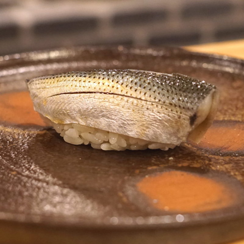 こはだの握り(東麻布 天本)