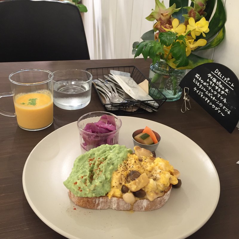 日替わりサンドセット(BOOCH)