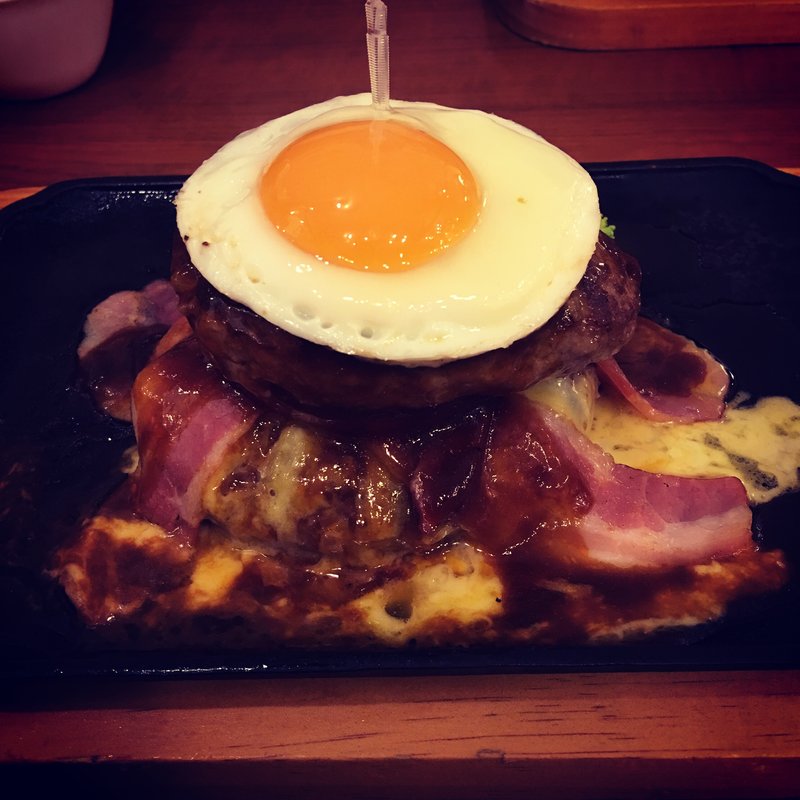 マウンテンハンバーグ(ビッグボーイ郡山富田店)
