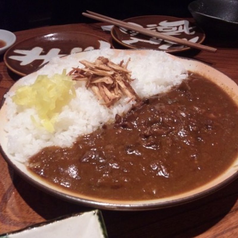 赤坂名物どてカレー(赤坂 聳え （アカサカソビエ）)