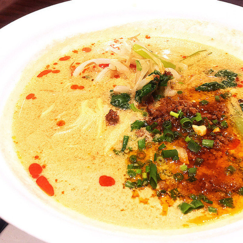 招福門特製坦々麺(横浜中華街 招福門 渋谷ヒカリエ店)